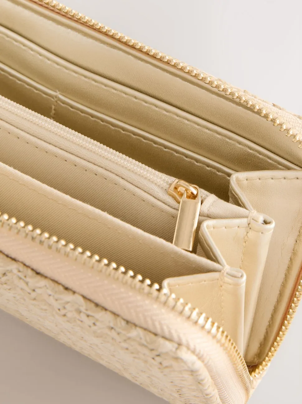 Natural Raffia Effect Purse