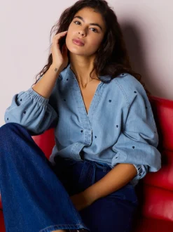Navy Blue Heart Heart Embroidered V-Neck Puff Sleeve Denim Blouse