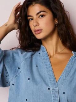 Navy Blue Heart Heart Embroidered V-Neck Puff Sleeve Denim Blouse