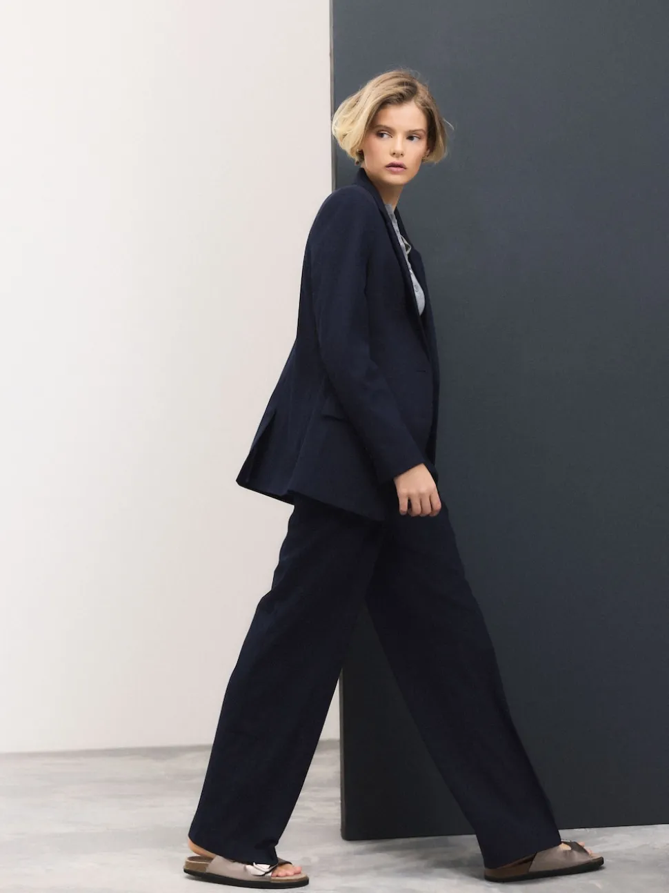 Navy Blue Tailored Wide Leg Trousers With Wool
