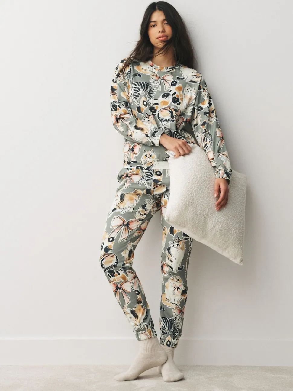 Neutral Cat Long Sleeve Pyjamas