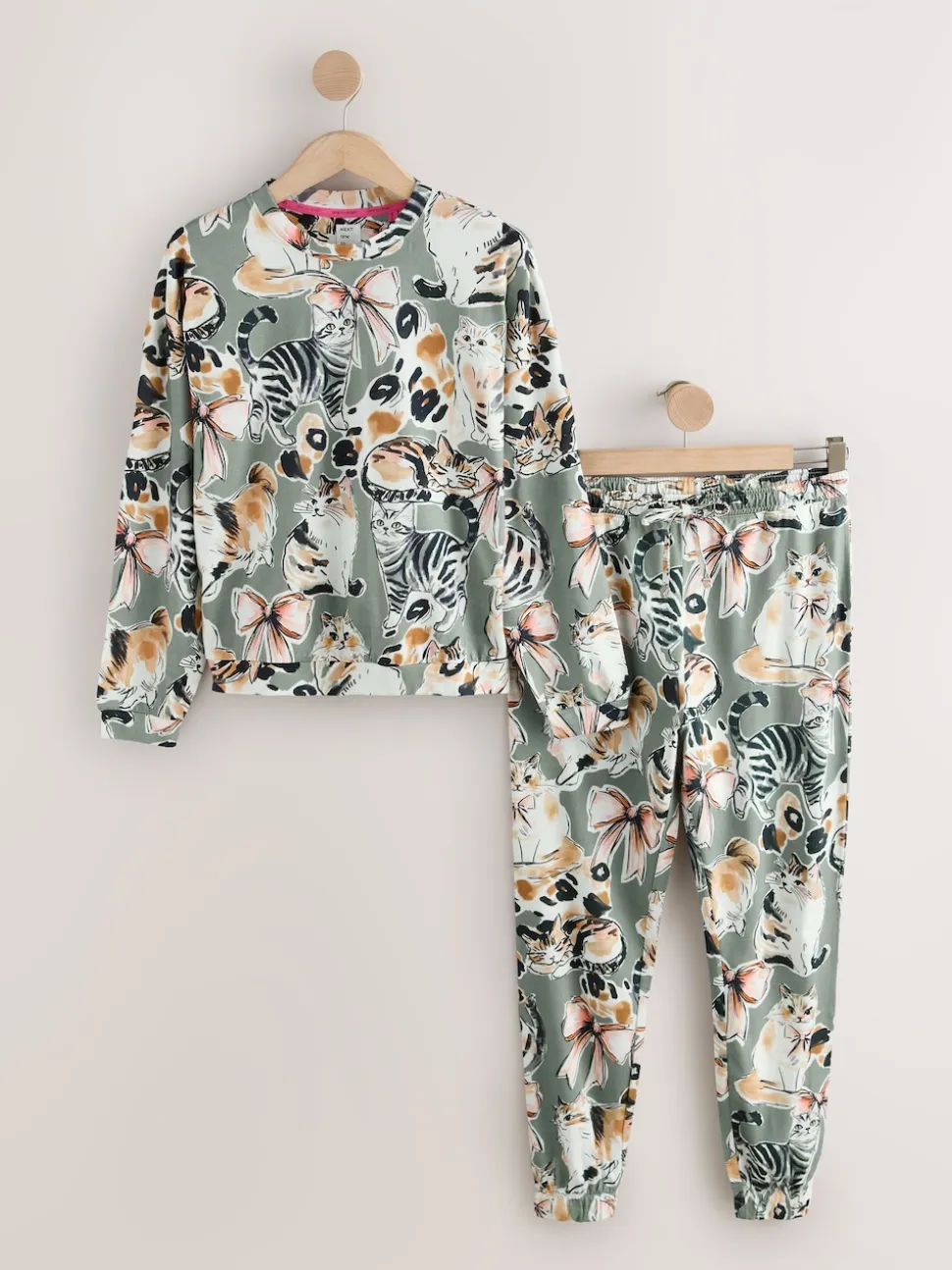 Neutral Cat Long Sleeve Pyjamas