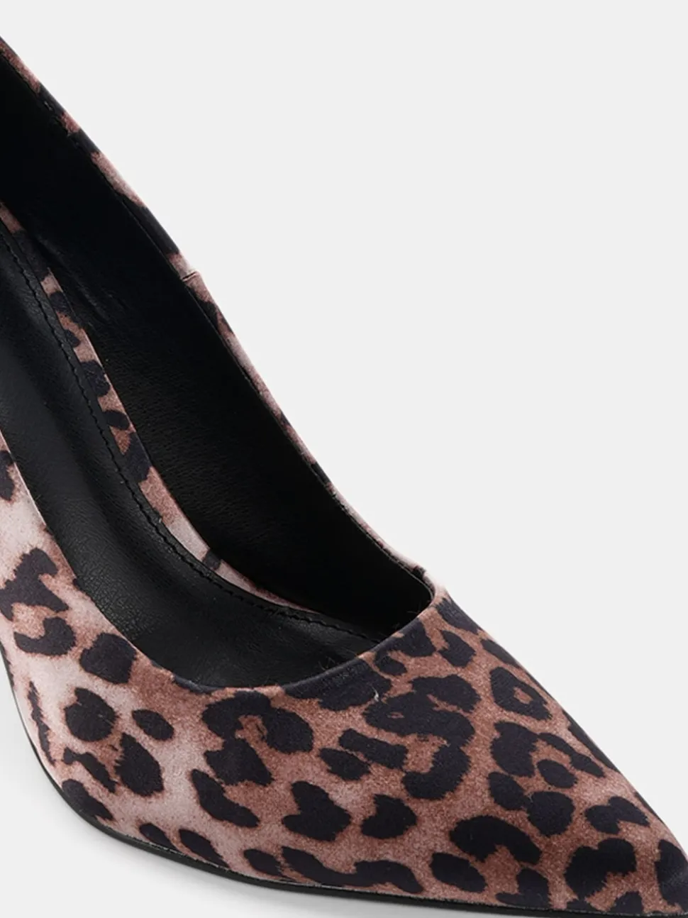 Novo Animal Standard Fit Impossible Point Court Shoes