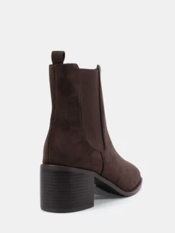 Novo Chocolate Brown Wide Fit Wide Fit Jessie Block Heel V Chelsea Ankle Boots