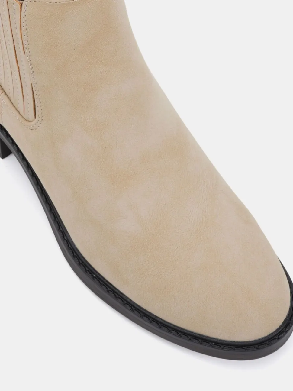 Novo Cream Wide Fit Darlina Flat Chelsea Ankle Boots