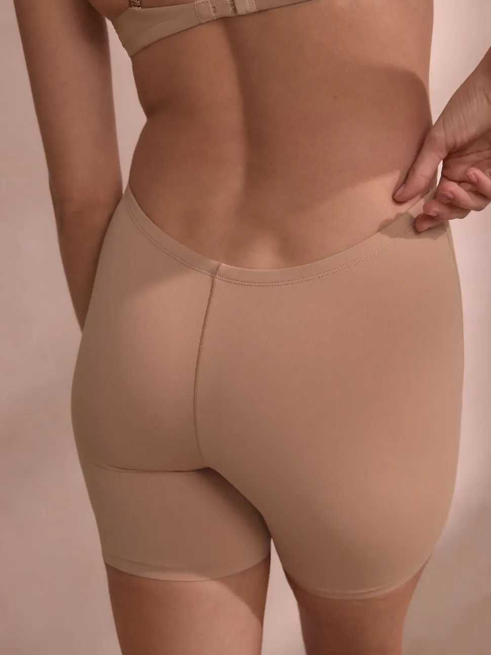 Nude Shaping Low Back Tummy Control Shorts