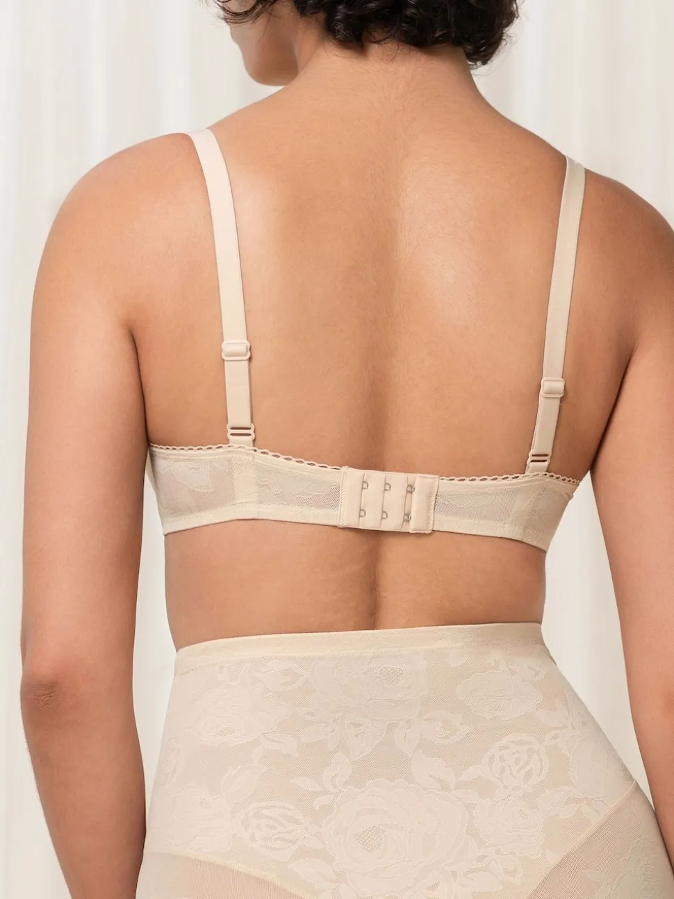 Nude Wild Rose Sensation Wired Padded Bra
