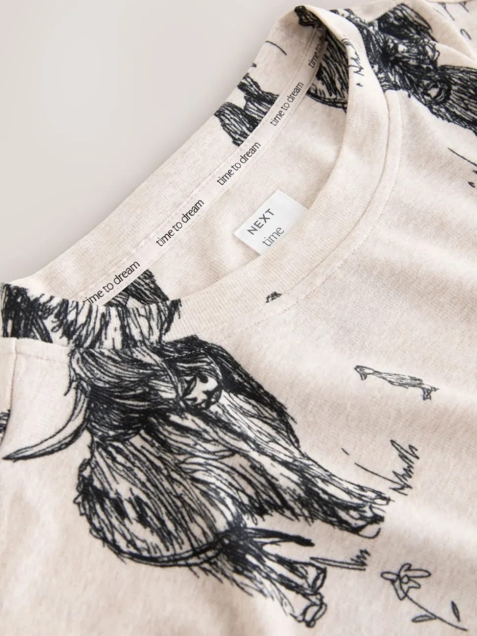 Oatmeal Hamish The Highland Cow Cosy Nightie