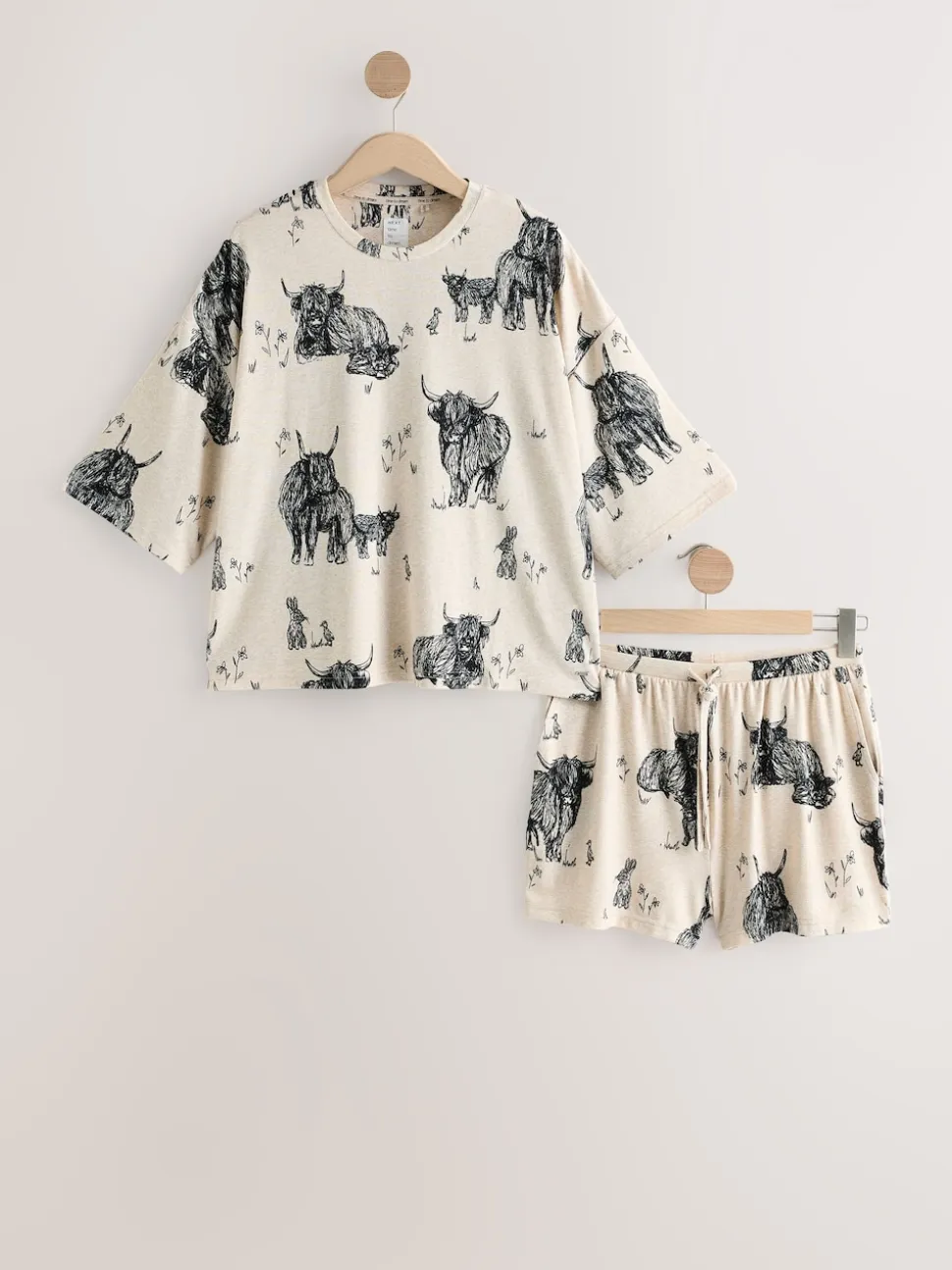 Oatmeal Hamish The Highland Cow Cosy Short Pyjamas Set