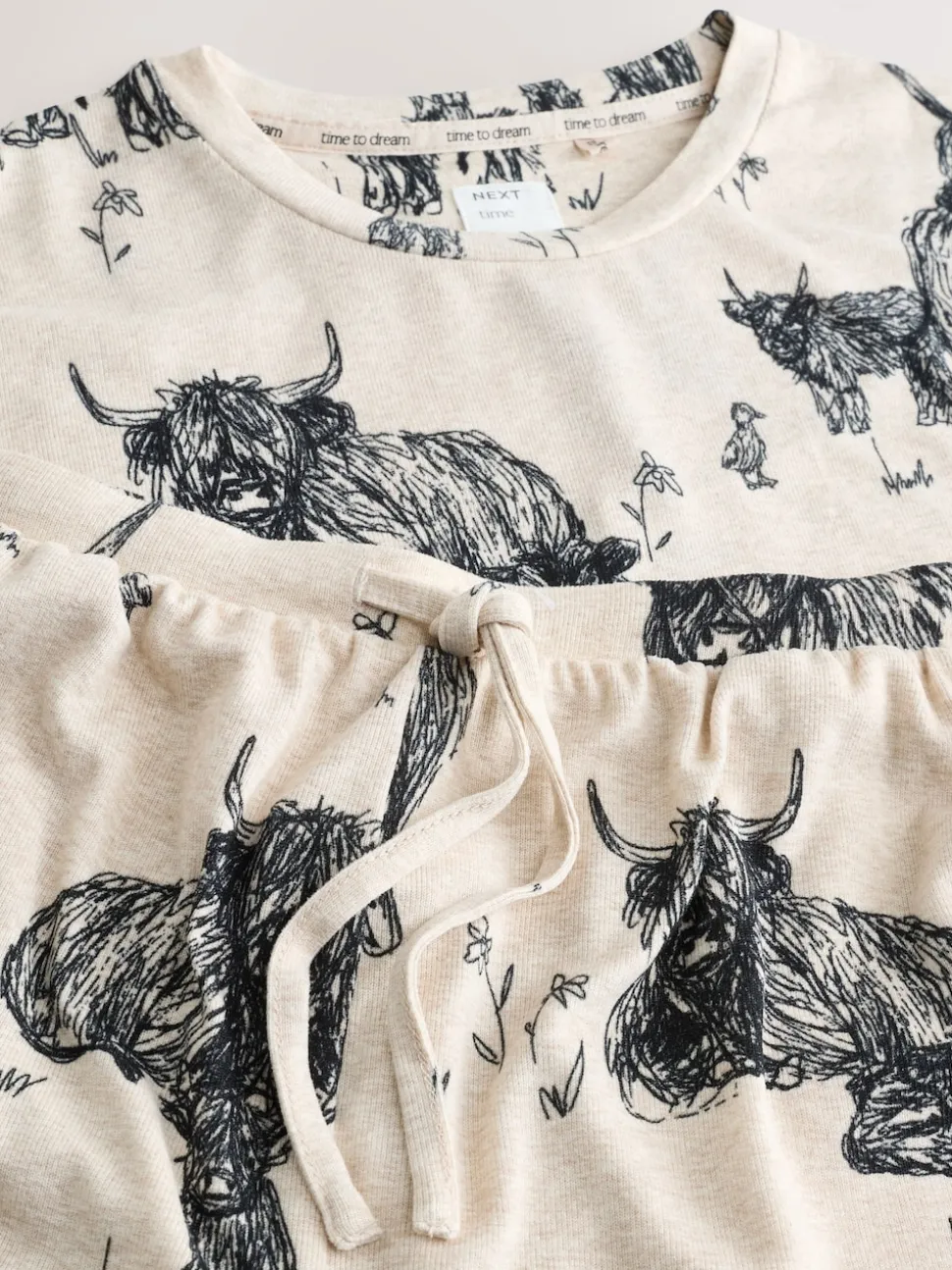 Oatmeal Hamish The Highland Cow Cosy Short Pyjamas Set