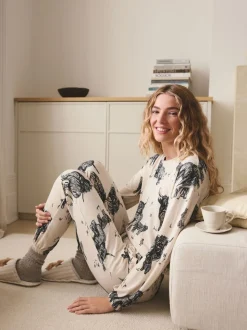 Oatmeal Hamish The Highland Cow Cosy Long Sleeve Pyjamas