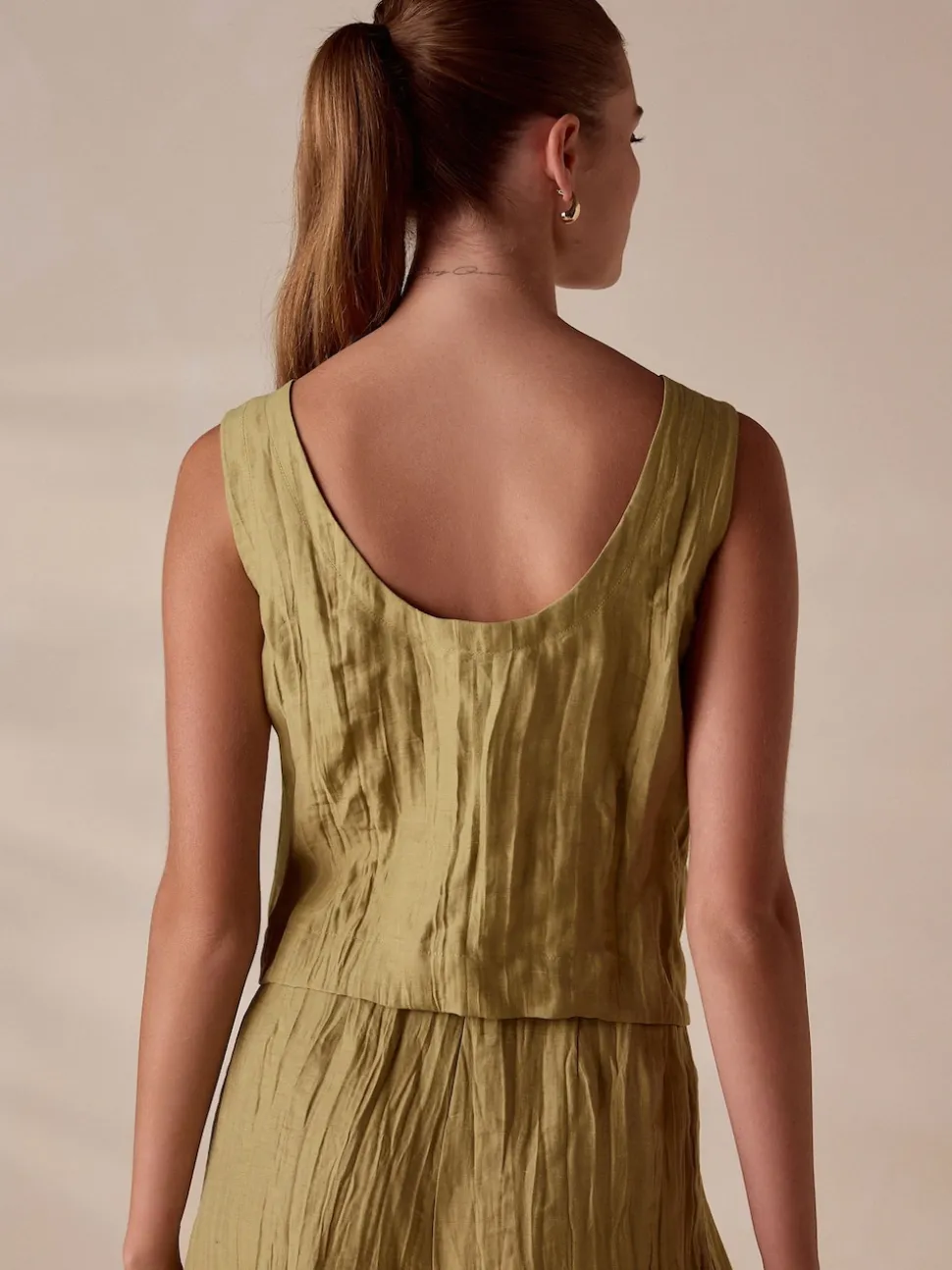 Olive Green N. Premium Linen Rich Shell Top