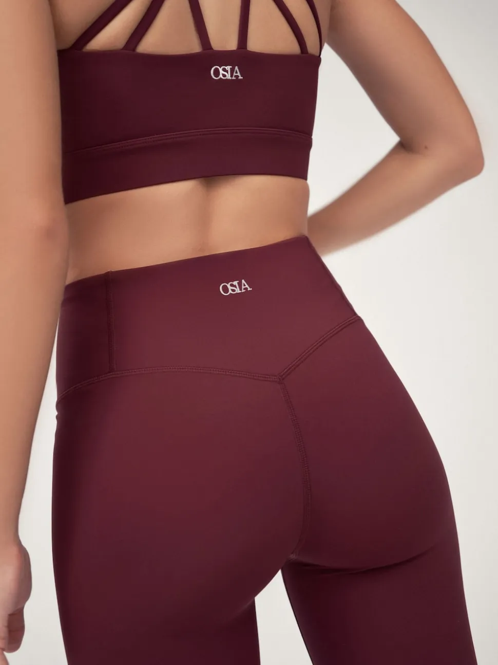 OSIA Burgundy Red V Waist Signature Legging