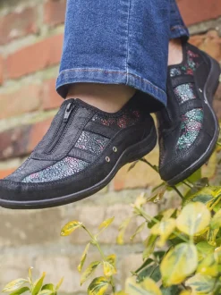 Pavers Black Leather Fit Trainers