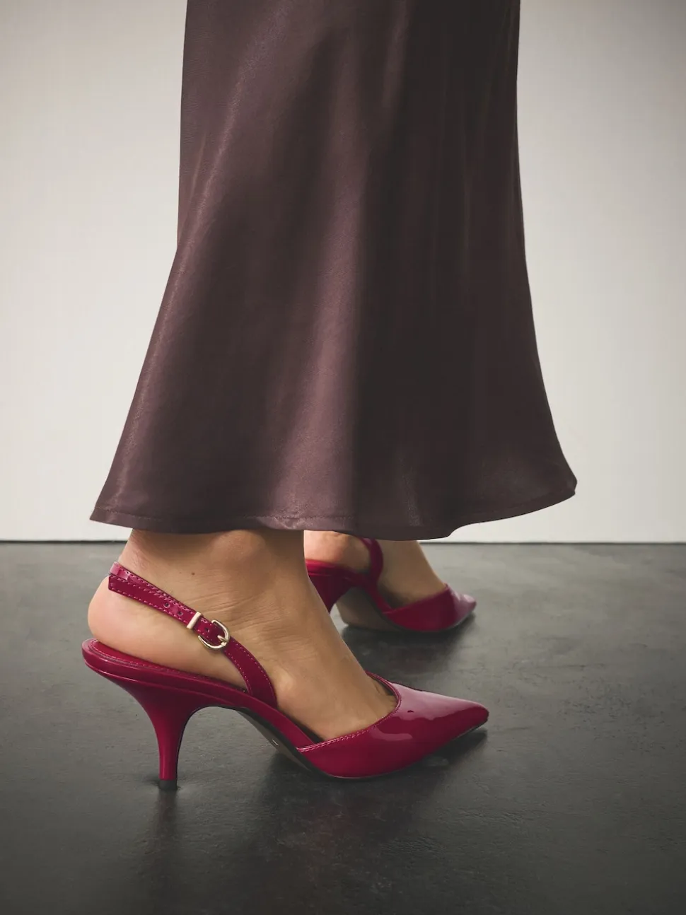 Pink Patent Forever Comfort® Pointed Toe Curvy Slingback Heels