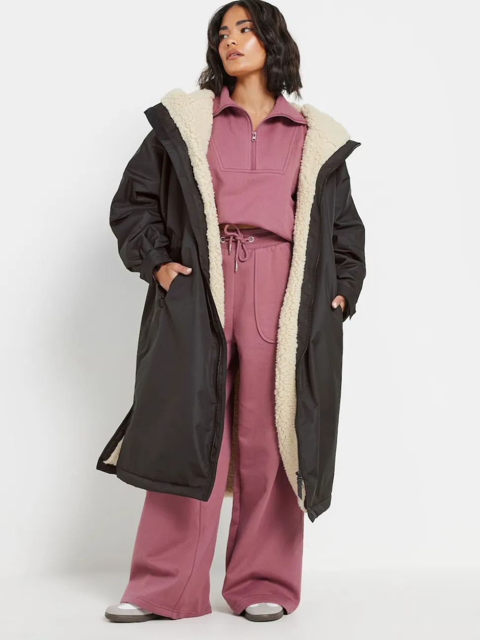 PixieGirl Petite Black Fleece Lined Changing Robe