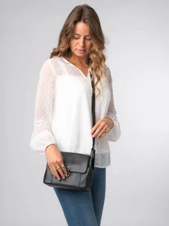 Pure Luxuries London 'Cassie' Leather Crossbody Bag