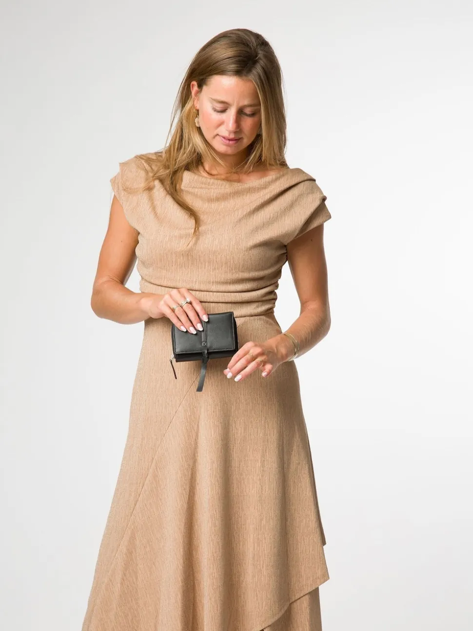 Pure Luxuries London 'Hailey' Leather Purse