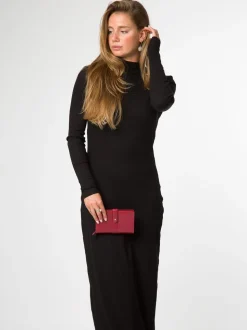 Pure Luxuries London 'Jade' Leather Purse