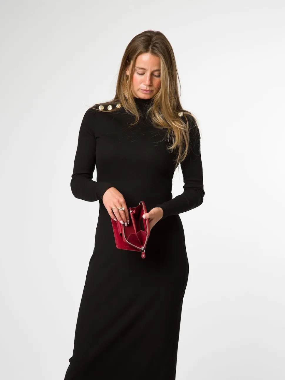 Pure Luxuries London 'Tara' Leather Purse