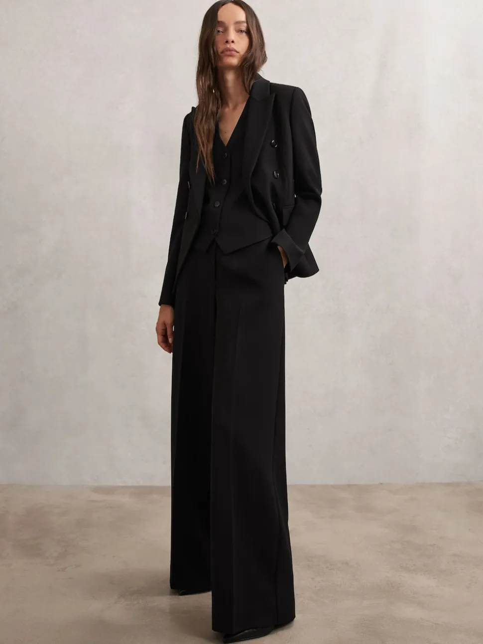 Reiss Black Gabi Petite Wide-Leg Suit Trousers