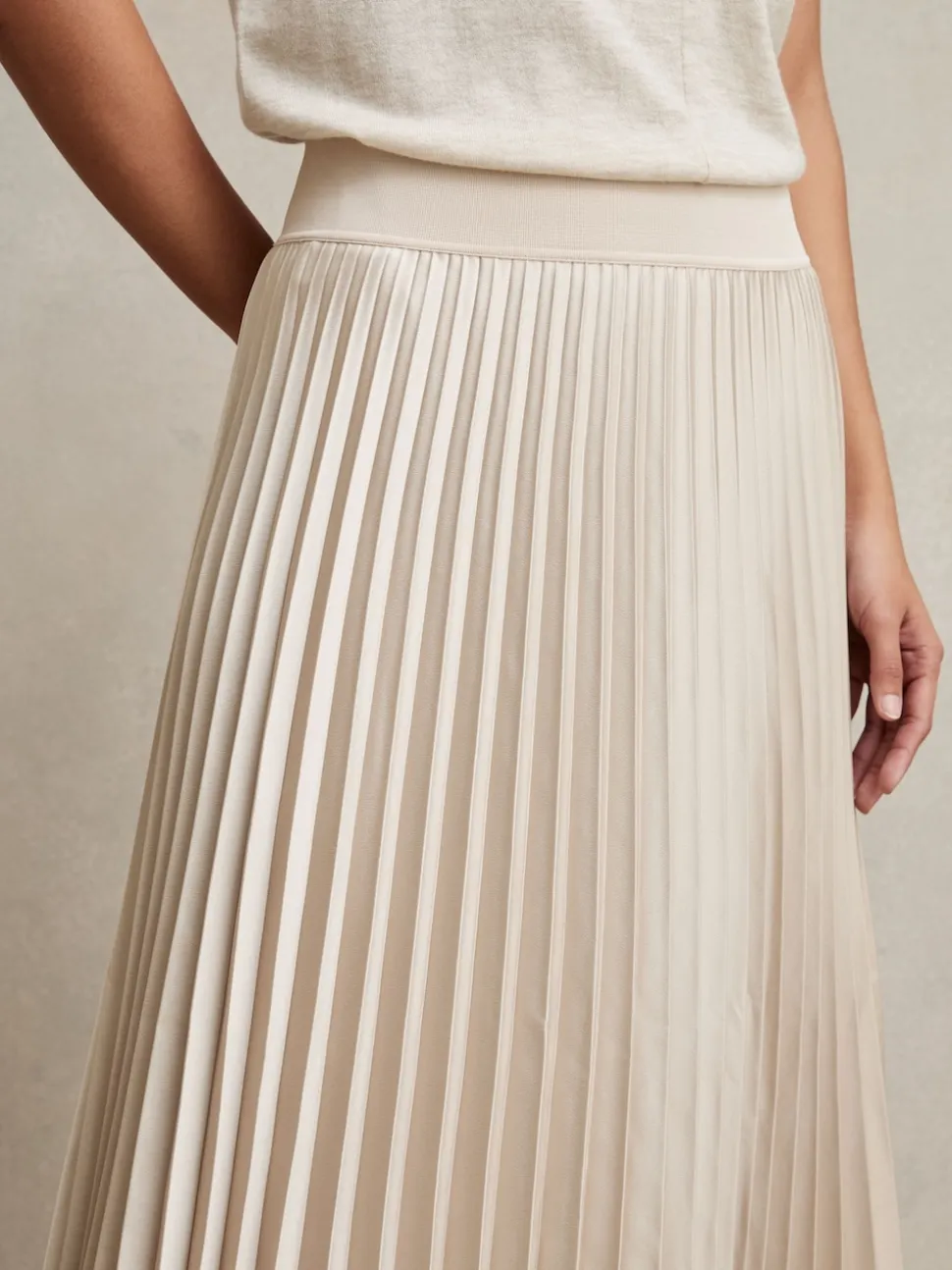 Reiss Champagne Neutral Seren Pleated Midi Skirt