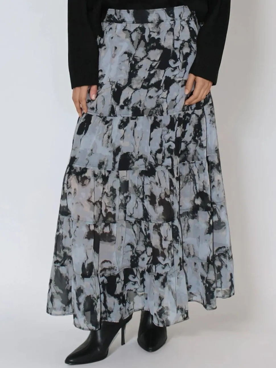 Religion Black Citrine Tiered Maxi Skirt In Dark Abstract Print