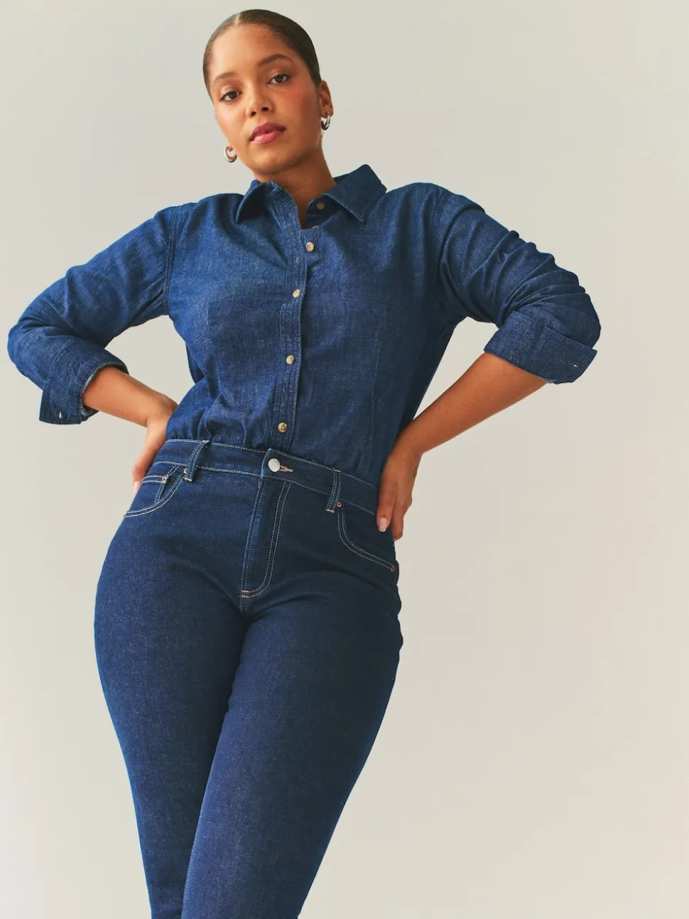 Rinse Blue Hourglass Mid Rise Skinny Jeans