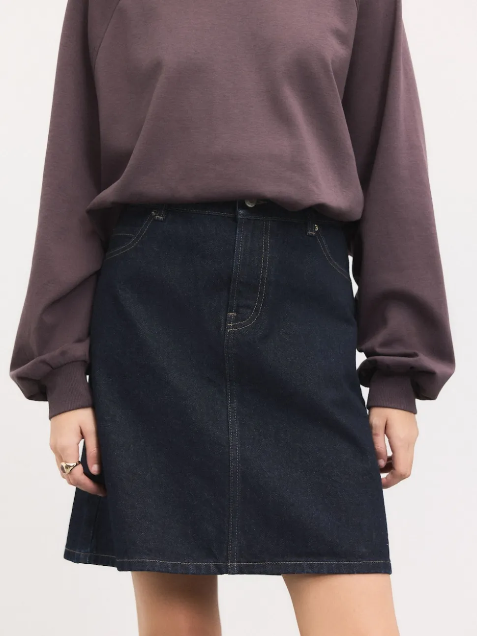 Rinse Blue Knee Length Denim Skirt