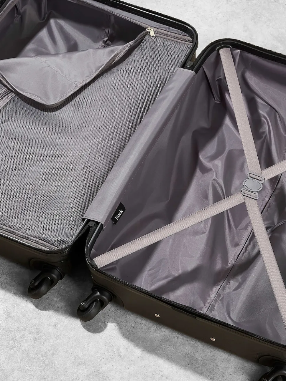 Rock Luggage Medium Seattle Suitcase