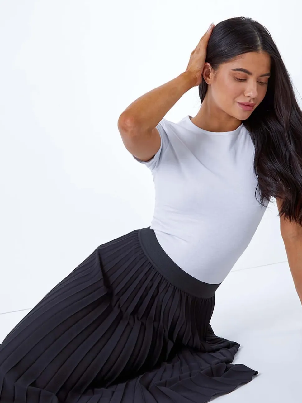 Roman Black Petite Pleated Elastic Waist Midi Skirt