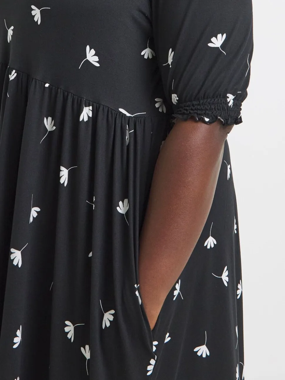 Simply Be Black Supersoft Tiered Midi Dress