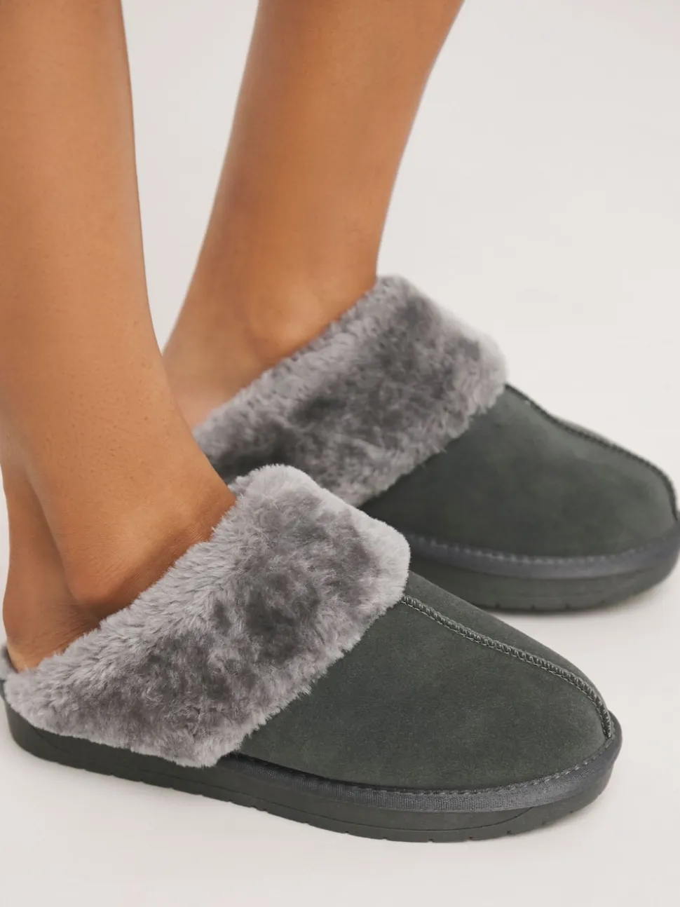 Simply Be Grey Standard Fit Faux Fur Lined Suede Mule Slippers