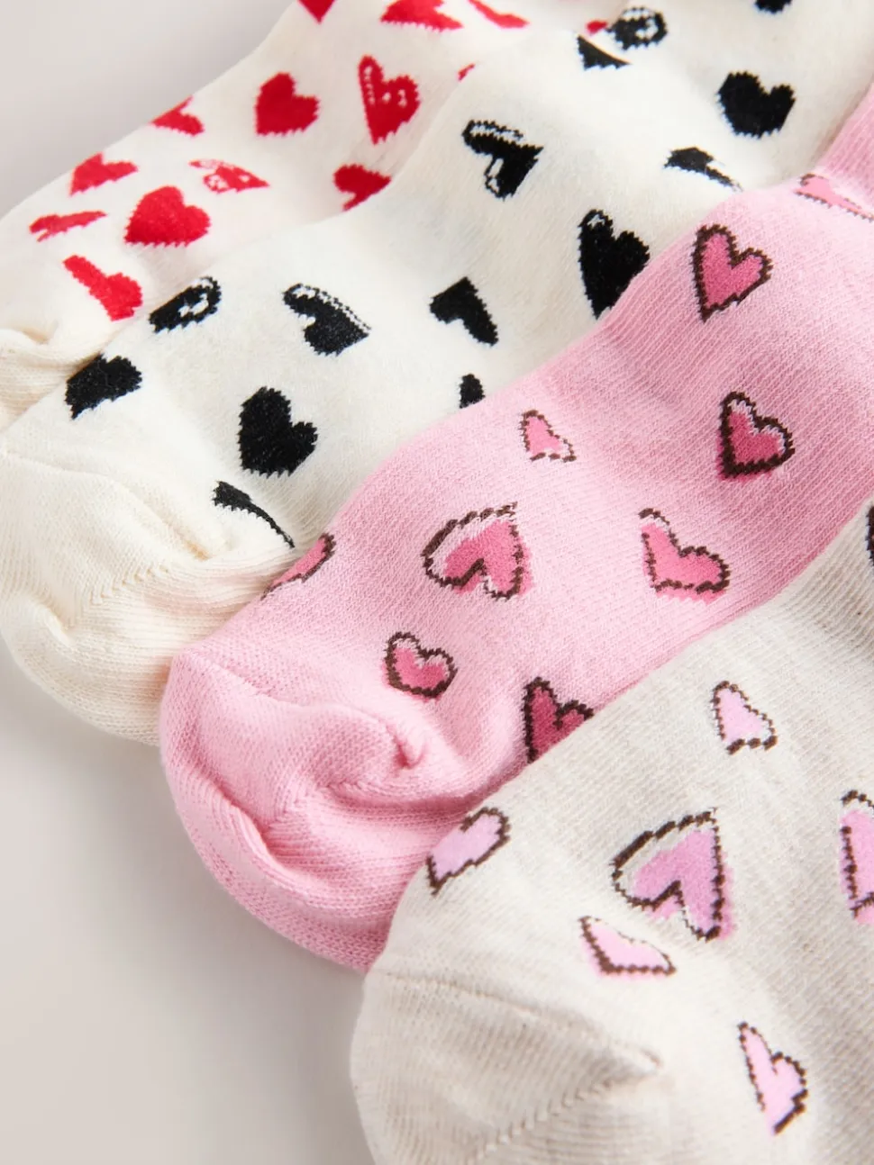 Sketchy Heart Ankle Socks 4 Pack