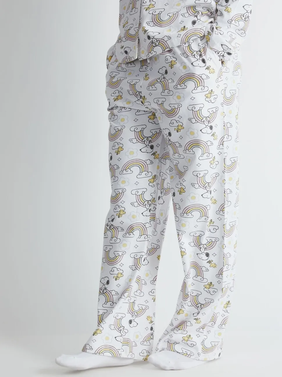 Skinnydip White Peanuts x Skinnydip Snoopy Rainbow Print Pyjama Set in Ecru