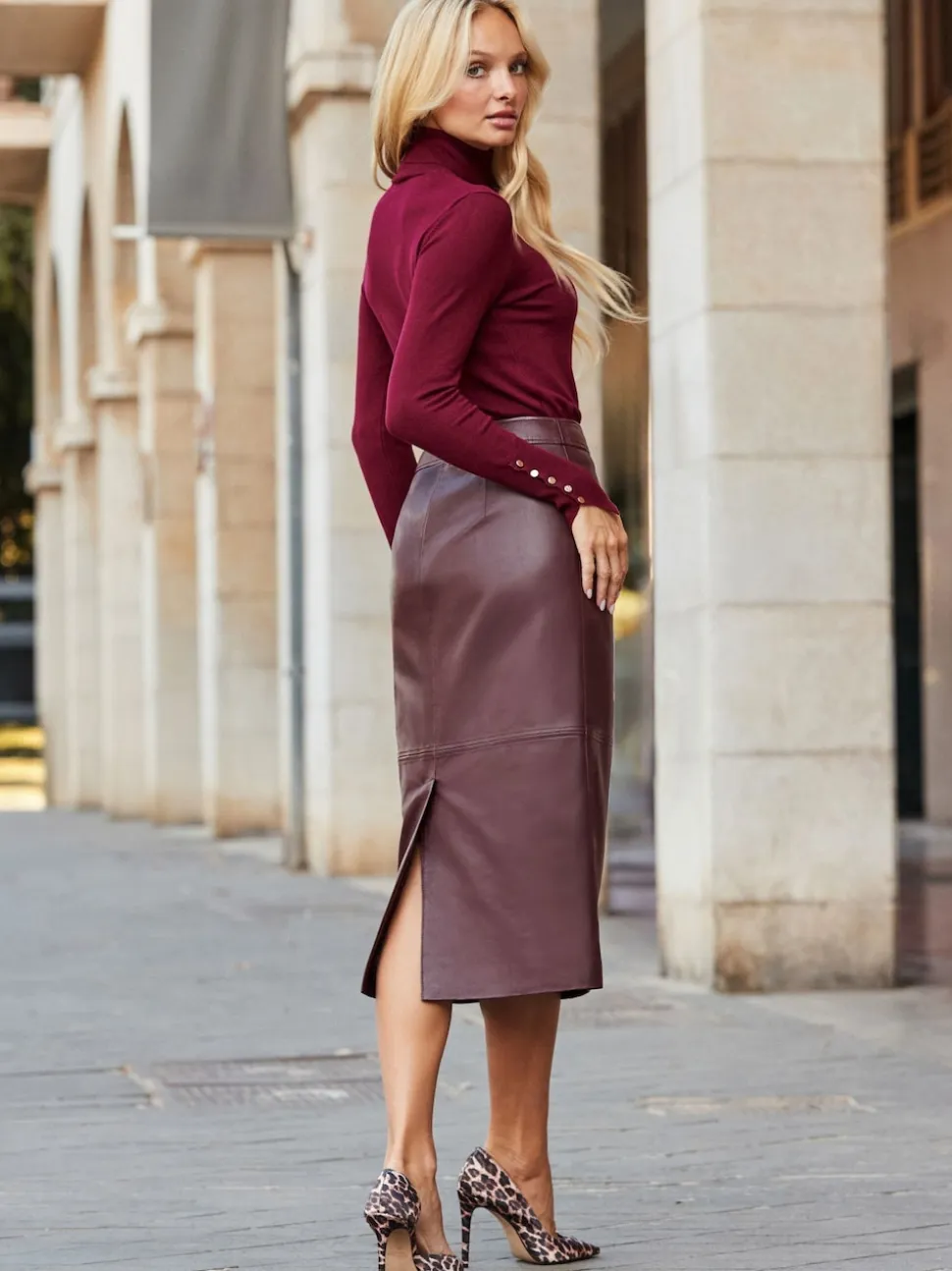 Sosandar Red Leather Panelled Pencil Midi Skirt