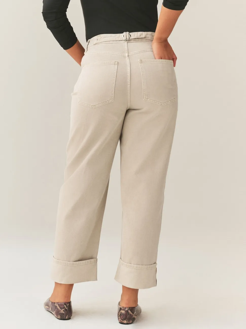 Stone Boyfriend Hourglass Wide Leg Mid Rise Turn Up Jeans