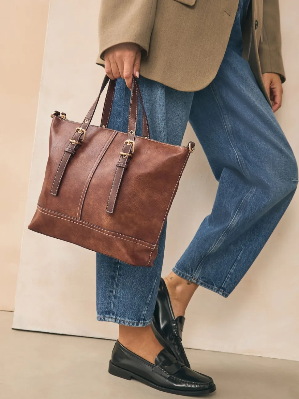 Tan Brown Buckle Hand Held Bag