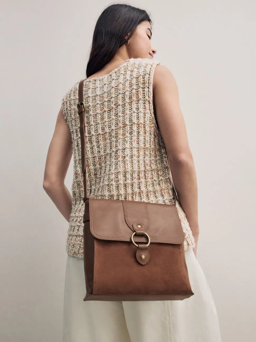 Tan Brown Leather Pocket Messenger Bag