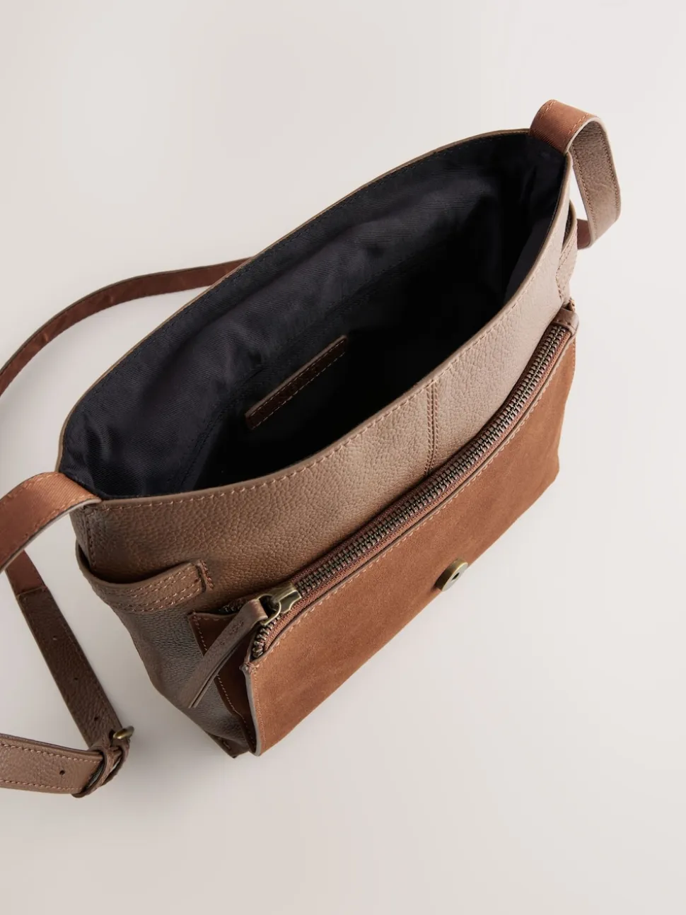 Tan Brown Leather Pocket Messenger Bag