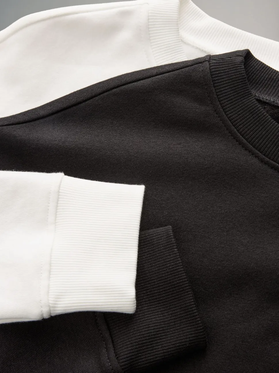 The Set 2 Pack Crew Neck Sweatshirts Black/Cream