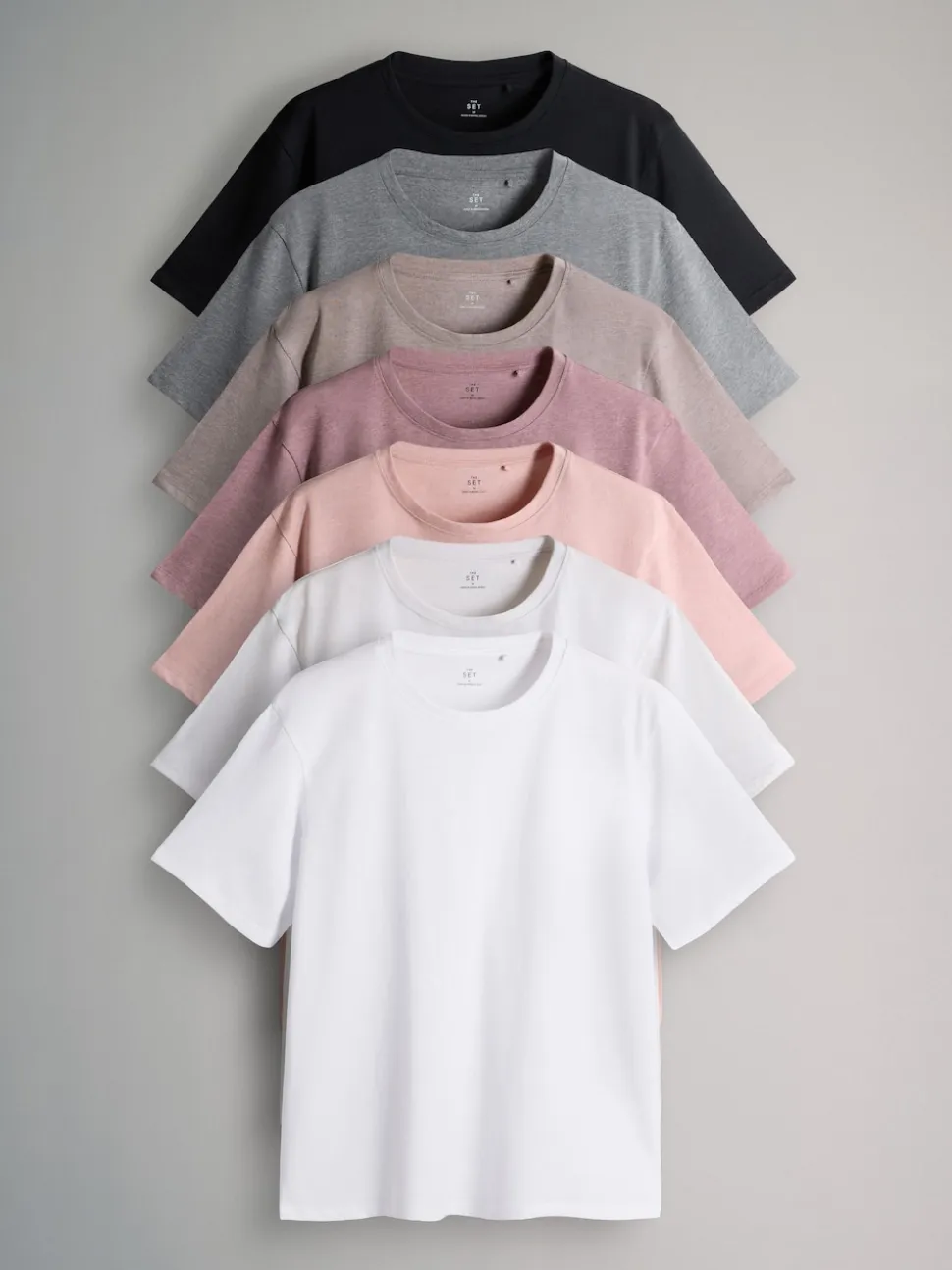 The Set 7 Pack Essential T-Shirts Black/Brown/Taupe/Pink/Light Pink/Cream/White