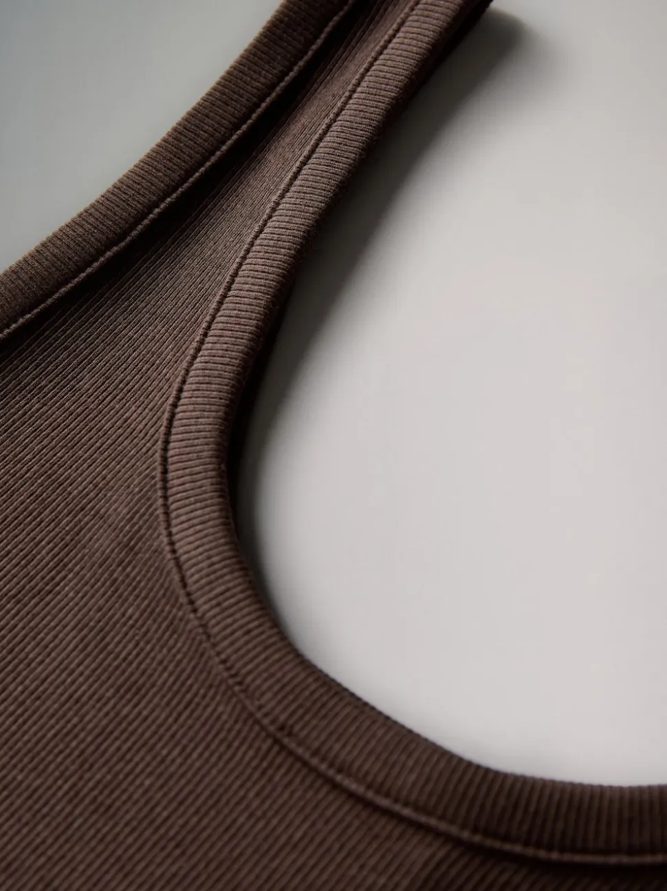 The Set 5 Pack Ribbed Scoop Neck Vests White/Black/Brown/Taupe Brown/Neutral