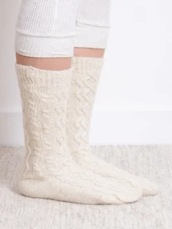 Totes Cream Toasties Ladies Cable Knit Slouch Slipper Socks