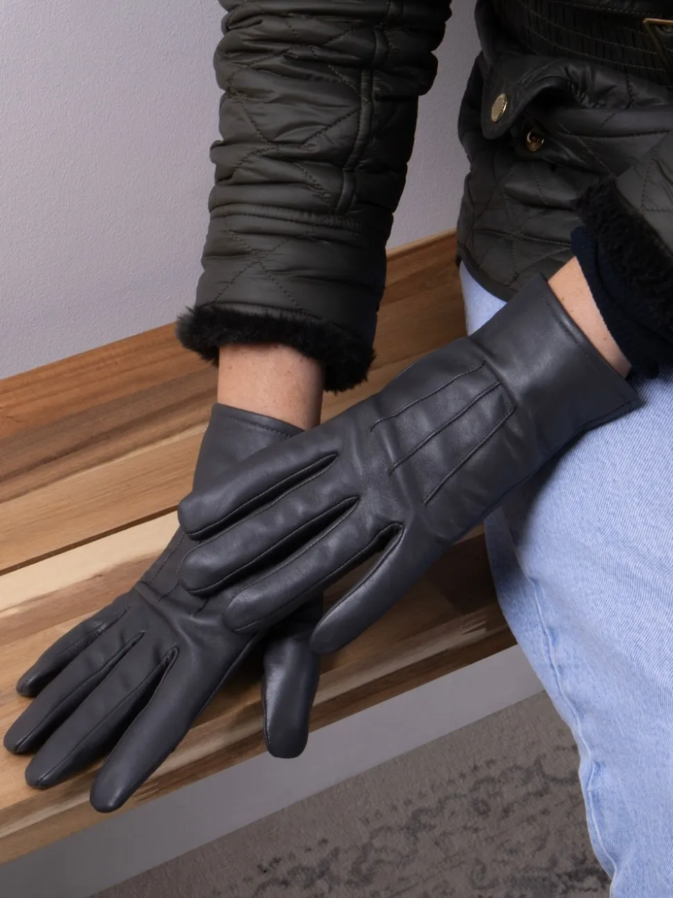 Totes Grey 3 Point Smartouch Winter Leather Gloves