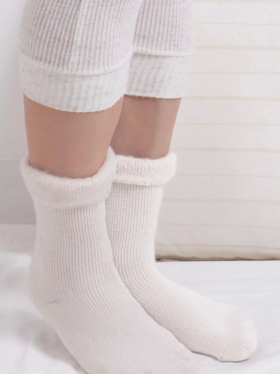 Totes Natural Ladies Brushed Thermal Bed Socks 2 Pack