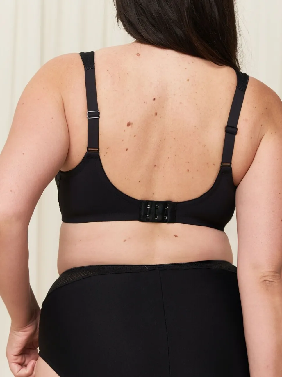 Triumph Black Non Padded Modern Lace Cotton Wired Bra