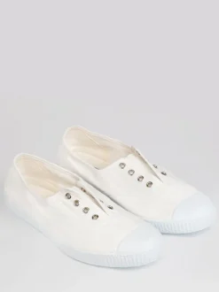 Trotters London White Adult Plum Canvas Shoes