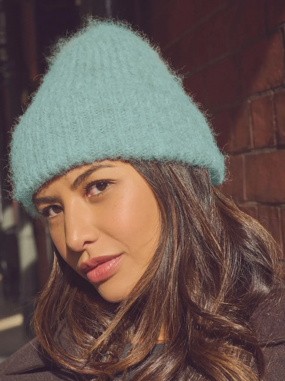 Turquoise Blue Ribbed Beanie Containing Wool Hat