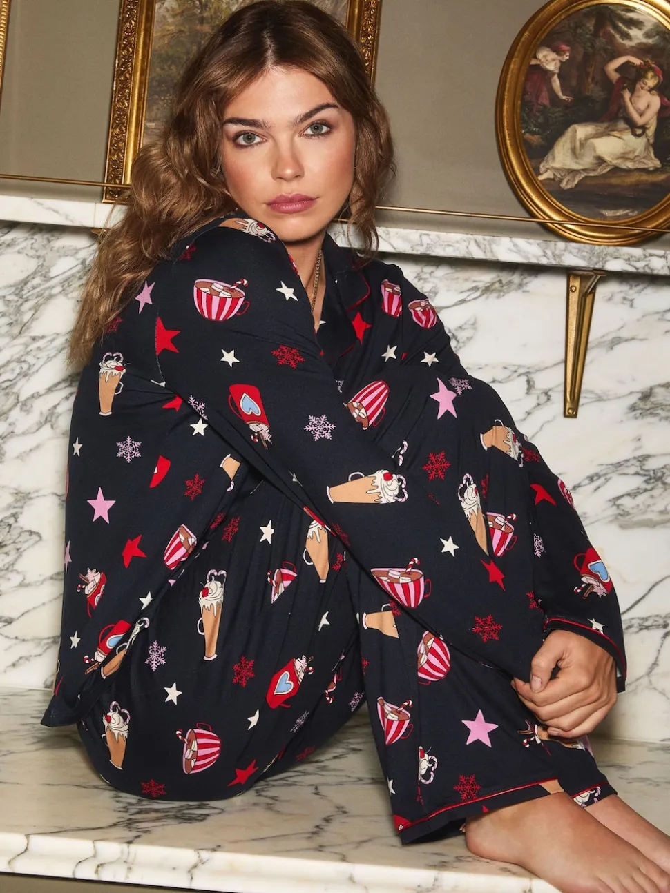 Urban Threads Navy Hot Chocolate Short Pyjamas Set